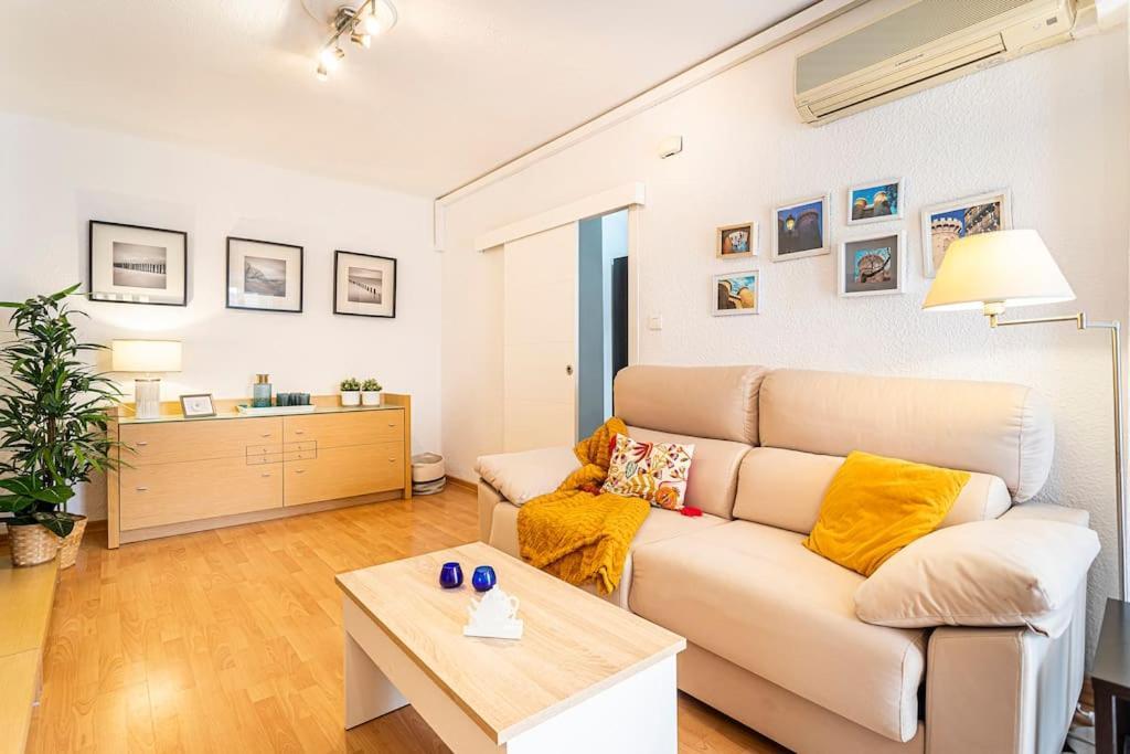Precioso Piso Moderno: Terraza, A/C, Netflix, Wifi Apartman Valencia Kültér fotó