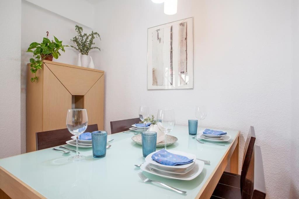 Precioso Piso Moderno: Terraza, A/C, Netflix, Wifi Apartman Valencia Kültér fotó